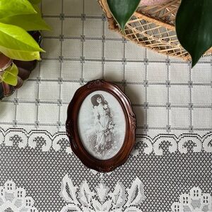 Vintage Brown Oval Photo Frame